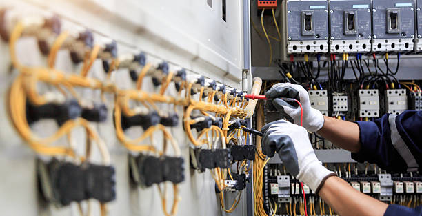 Professional Electrician technician working in Brookhaven, GA